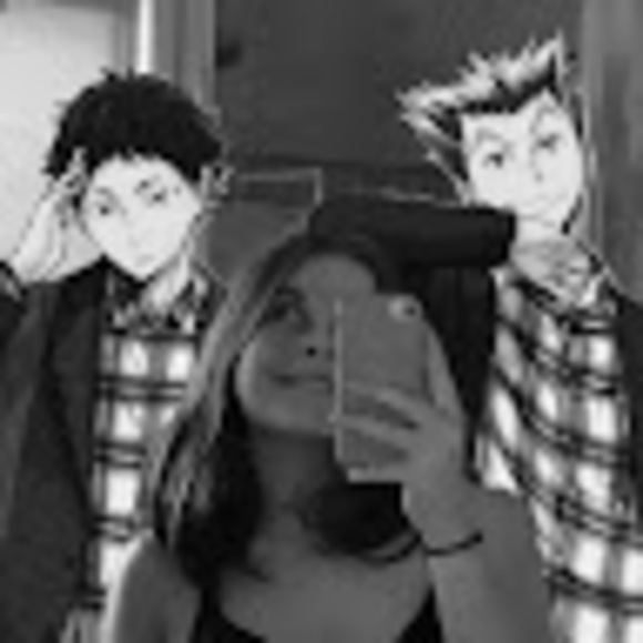 Meet your Posher, Olivia - Picture 1 of 1